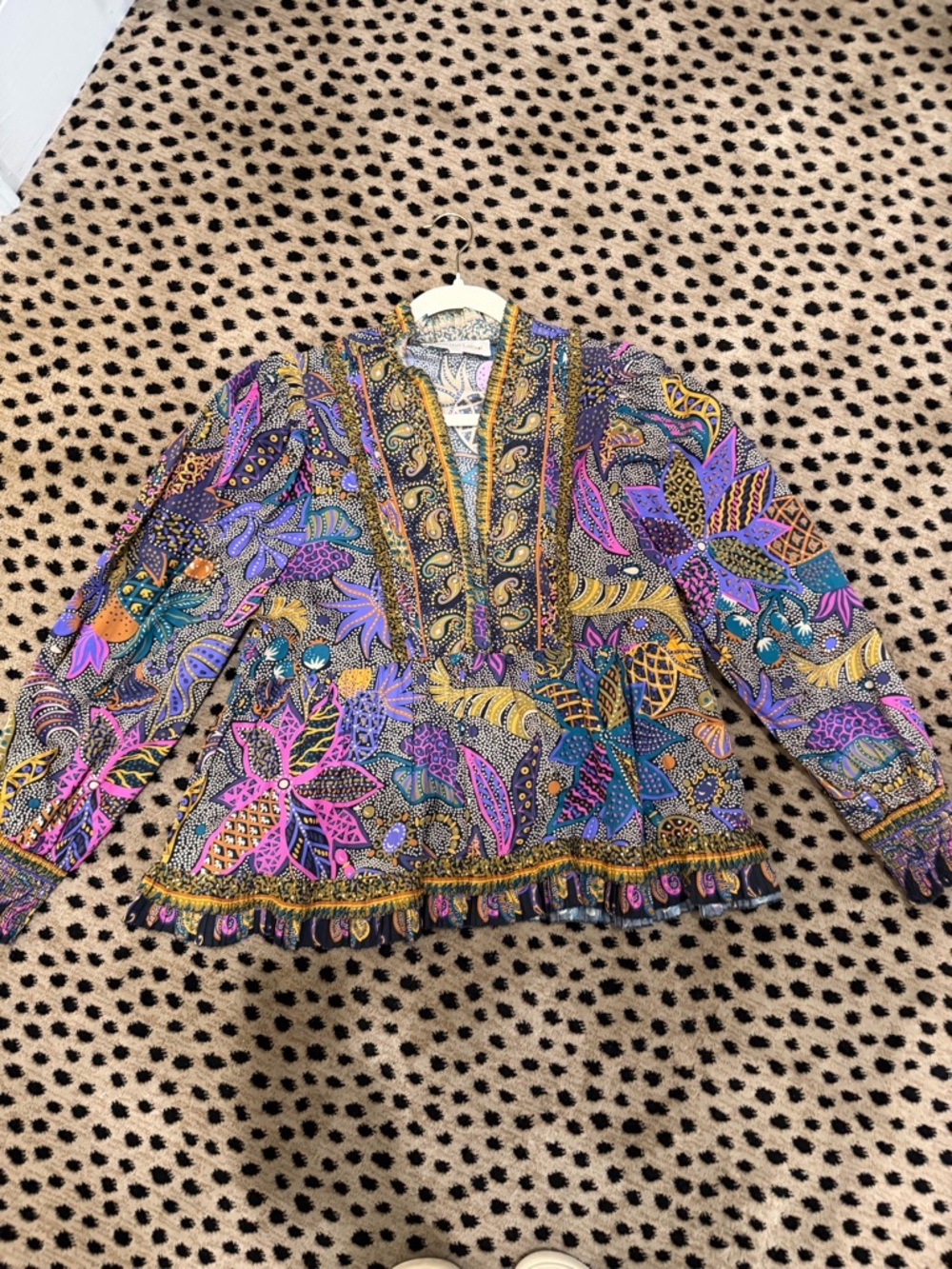 Love The Label Padma blouse. Boho Floral V-Neck Blouse in Multicolor
